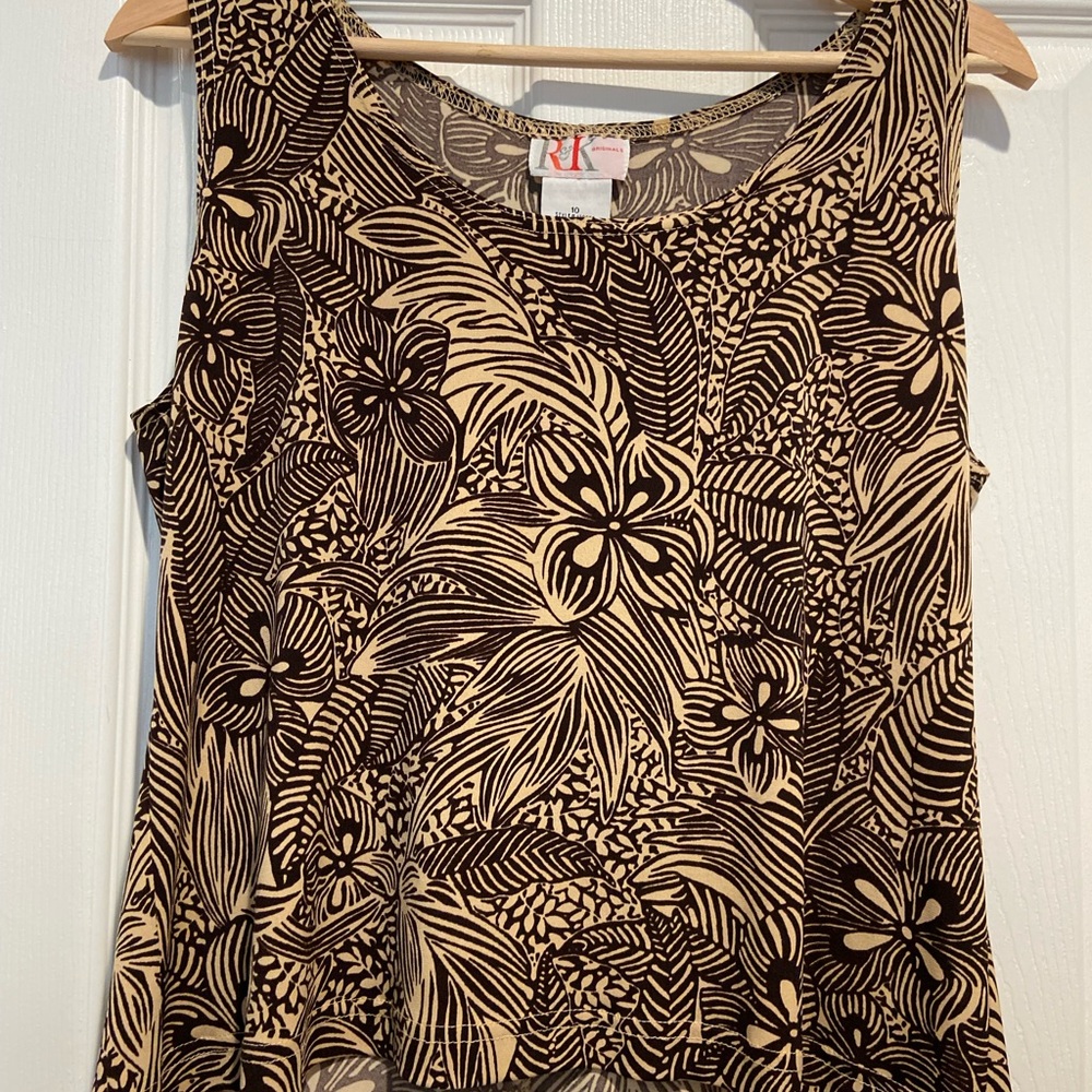 R&K Cream and Black Floral Scoop Neck Tank